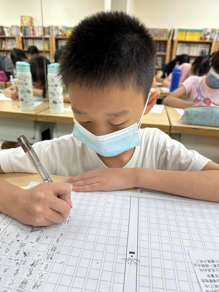 常常有家長私訊老師：為什麼小孩在妳那邊寫作的時候都特別認真？